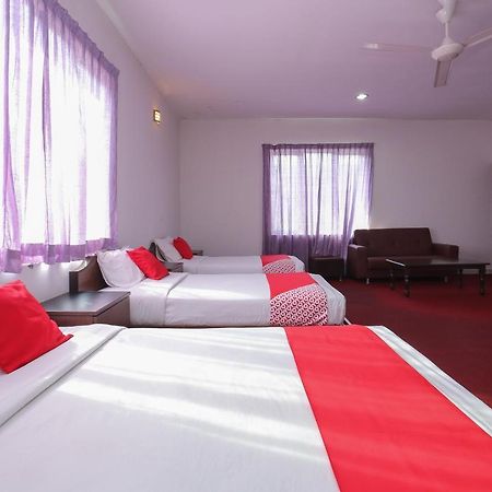 Oyo 8966 Dee Wana Resort 1 Пасир Путе Екстериор снимка