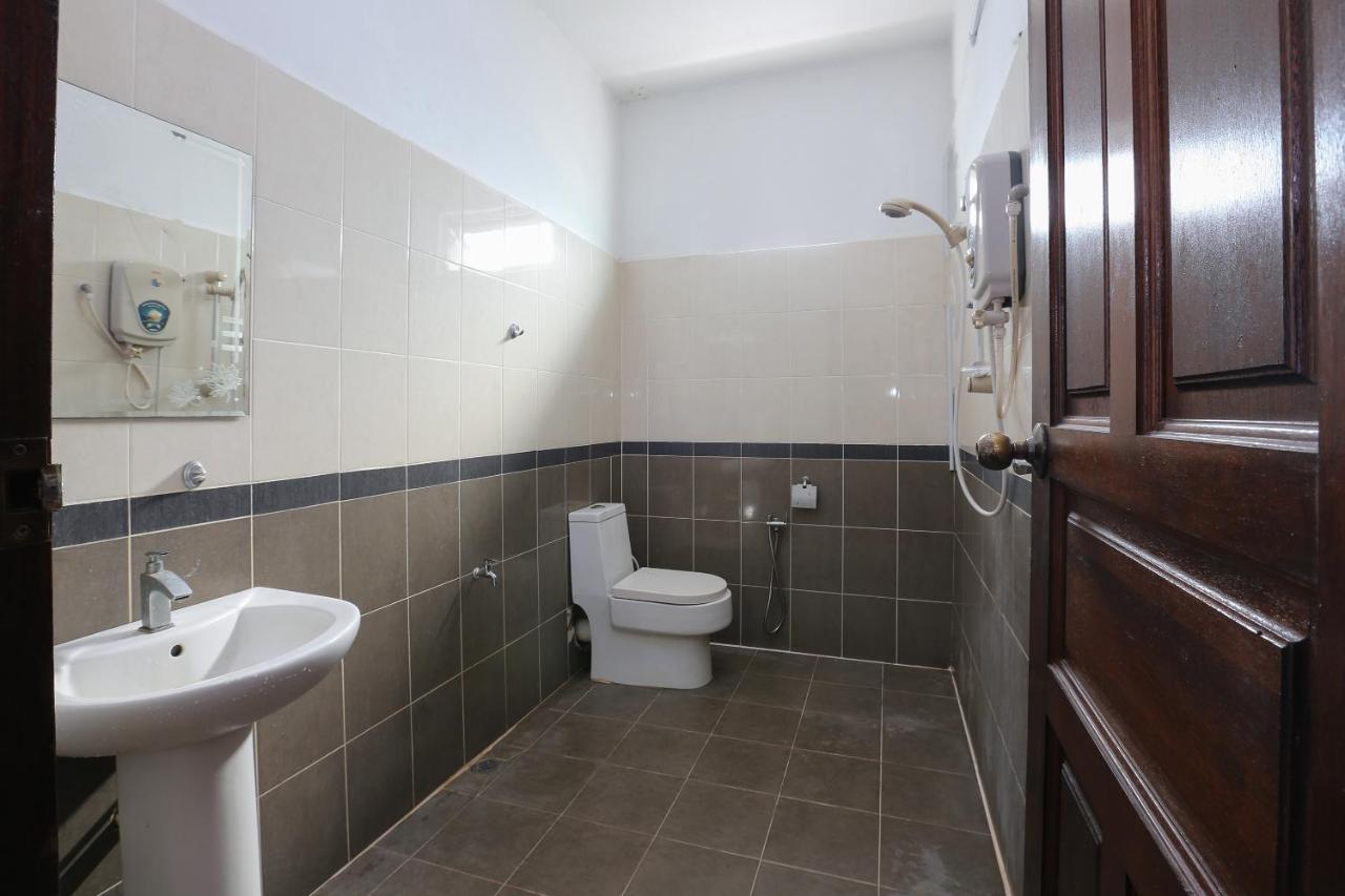 Oyo 8966 Dee Wana Resort 1 Пасир Путе Екстериор снимка
