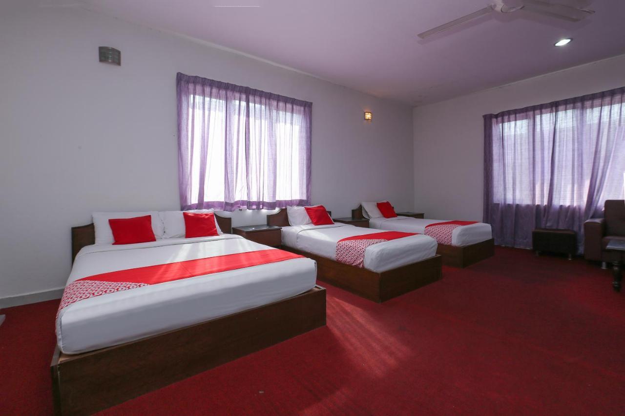 Oyo 8966 Dee Wana Resort 1 Пасир Путе Екстериор снимка